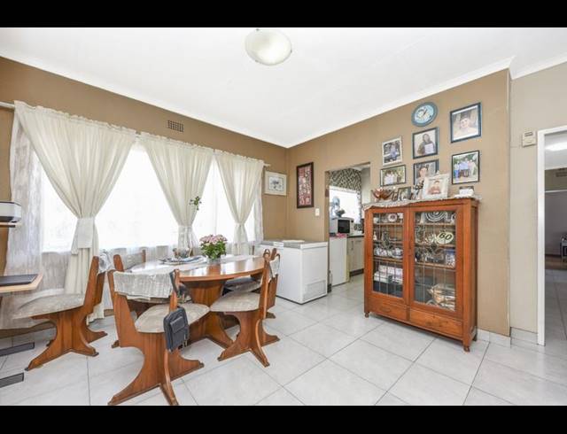 3 BEDROOM HOUSE FOR SALE IN MULBARTON